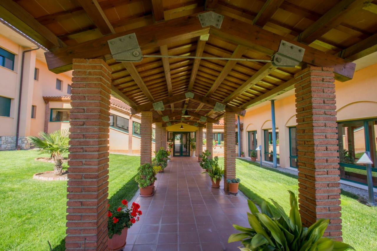 Отель Casa Santa Elena Solius Экстерьер фото